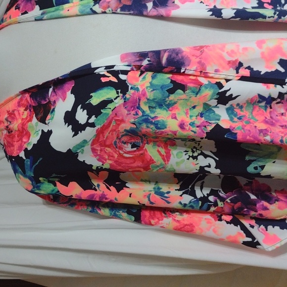 Gorgeous 12pm by Mon Ami, sz Lg - Picture 2 of 15